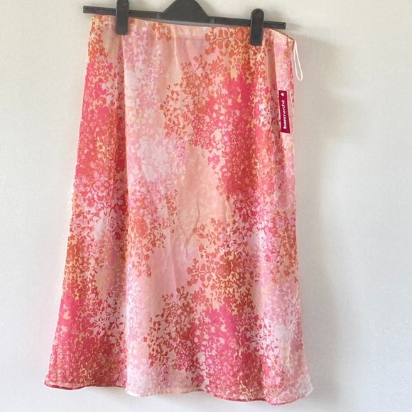 BonMarché Dresses & Skirts - BNWT BonMarché Women's Pink Voile Chiffon Floral Skirt UK Size 16
